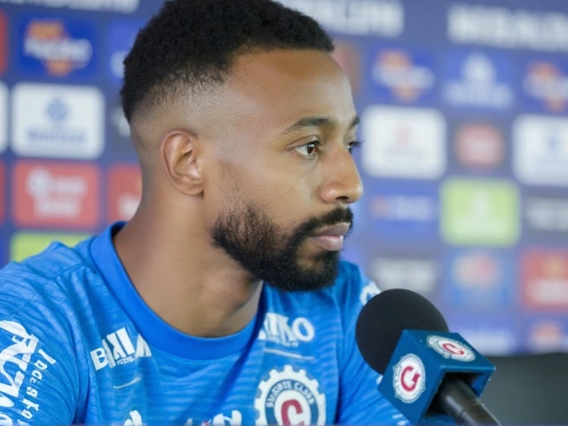 Caio Alexandre fala sobre desafio do Bahia contra o Corinthians e revela paixão pelo samba
